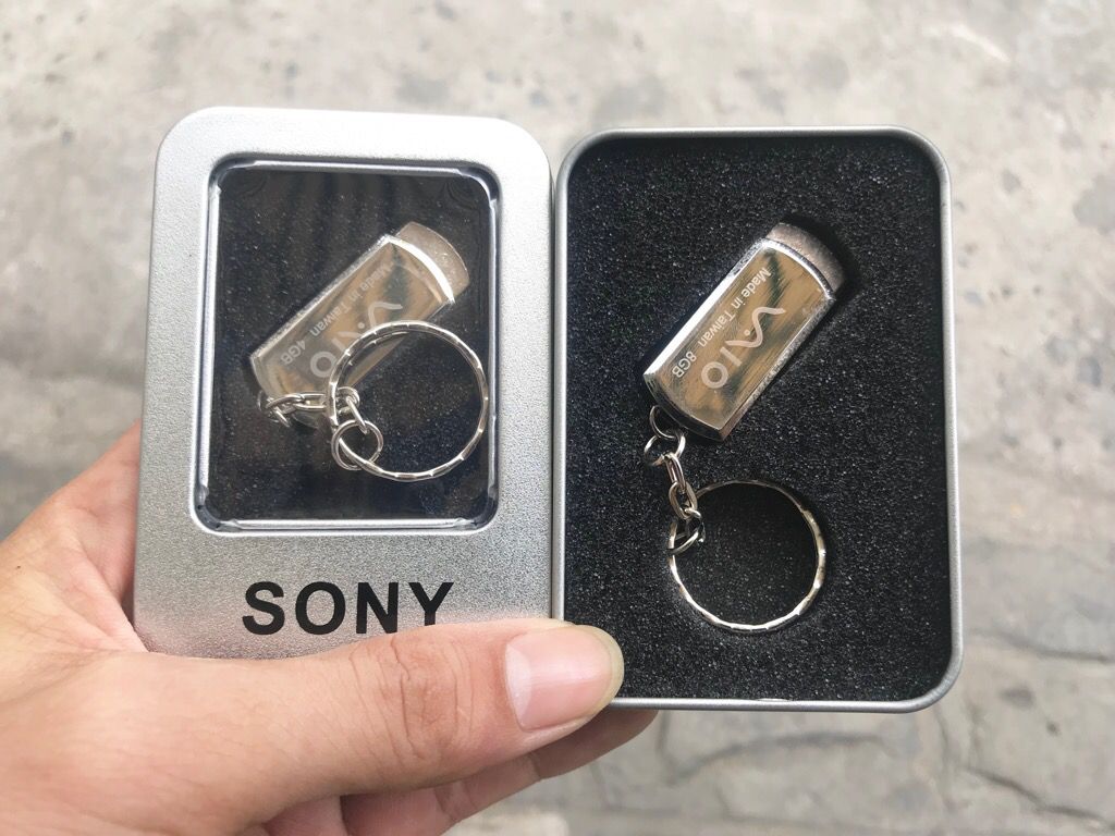 USB Sony Vaio hộp sắt 16GB