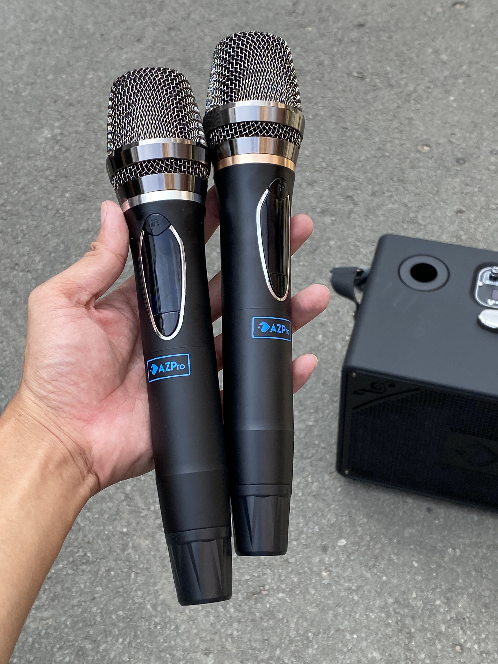 Loa karaoke AZPro AZ-328 bass đôi kèm 2 micro