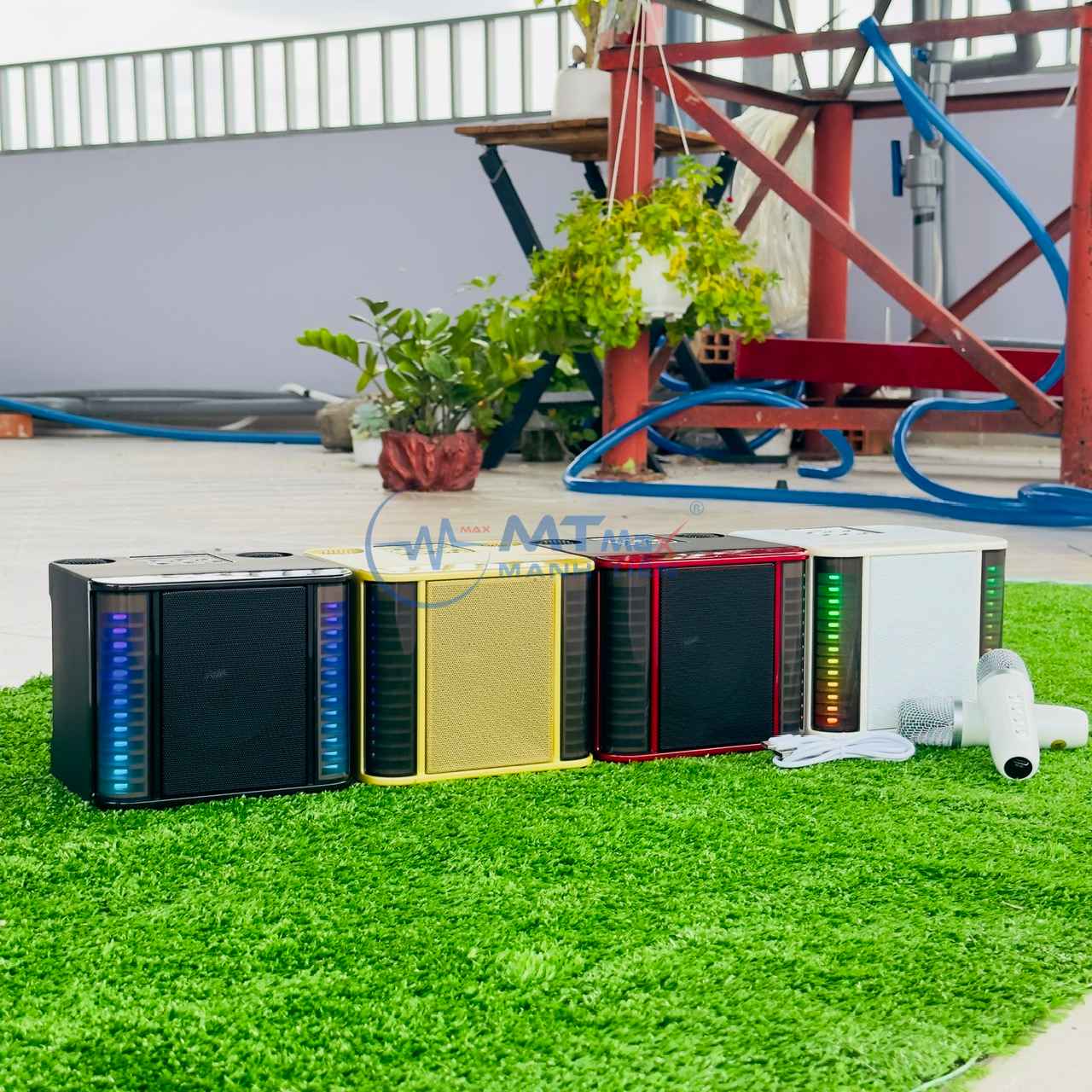 Loa karaoke mini YS235 - kèm 2 micro không dây